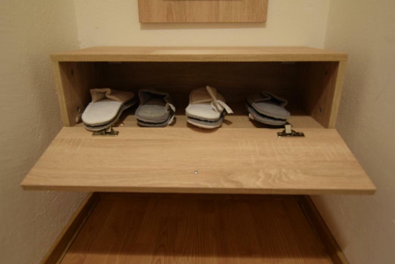 ブカレストResedinta Lui Calinアパートメント エクステリア 写真
